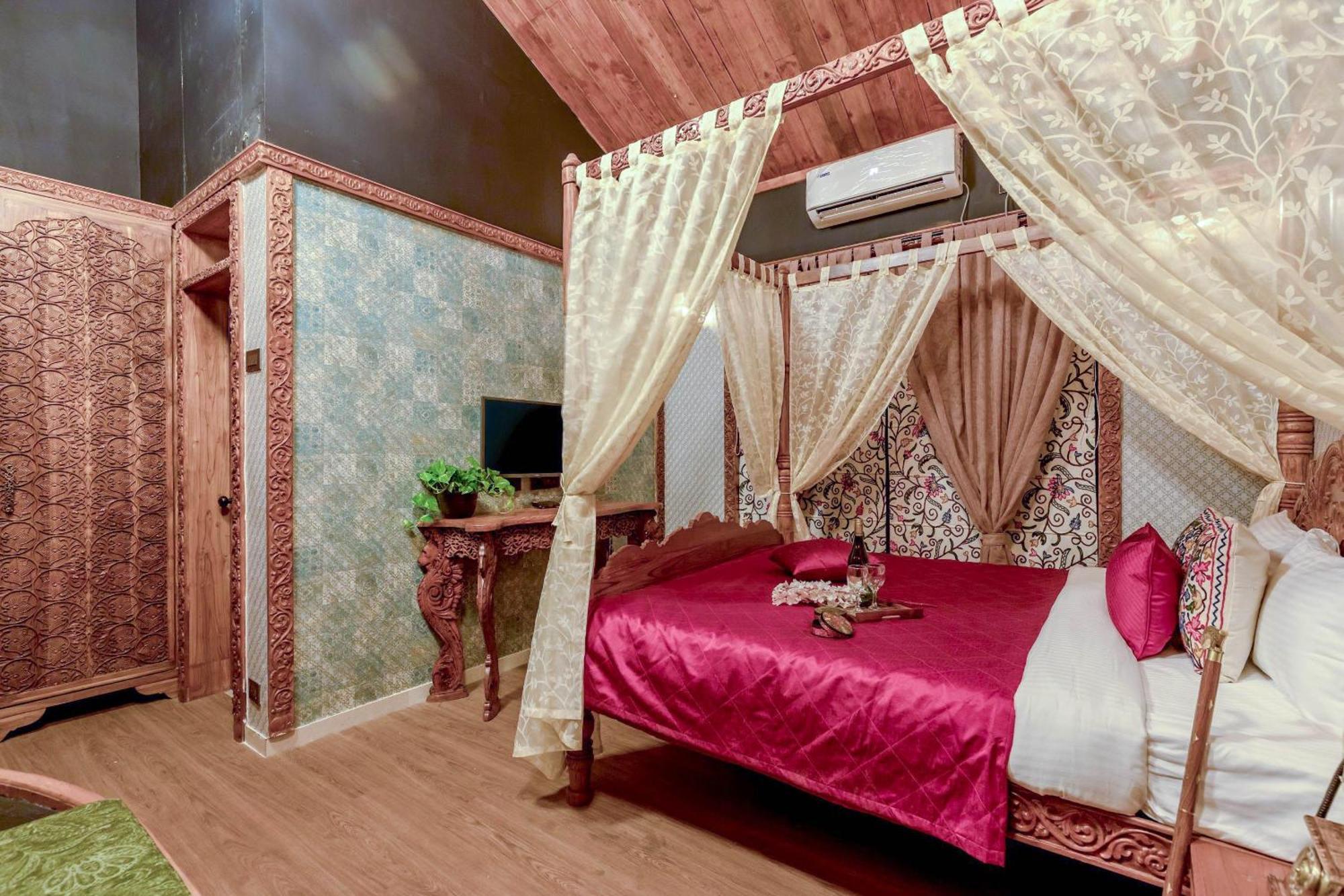 Dio Regaalo Theme Resort, Ratnāgiri 外观 照片