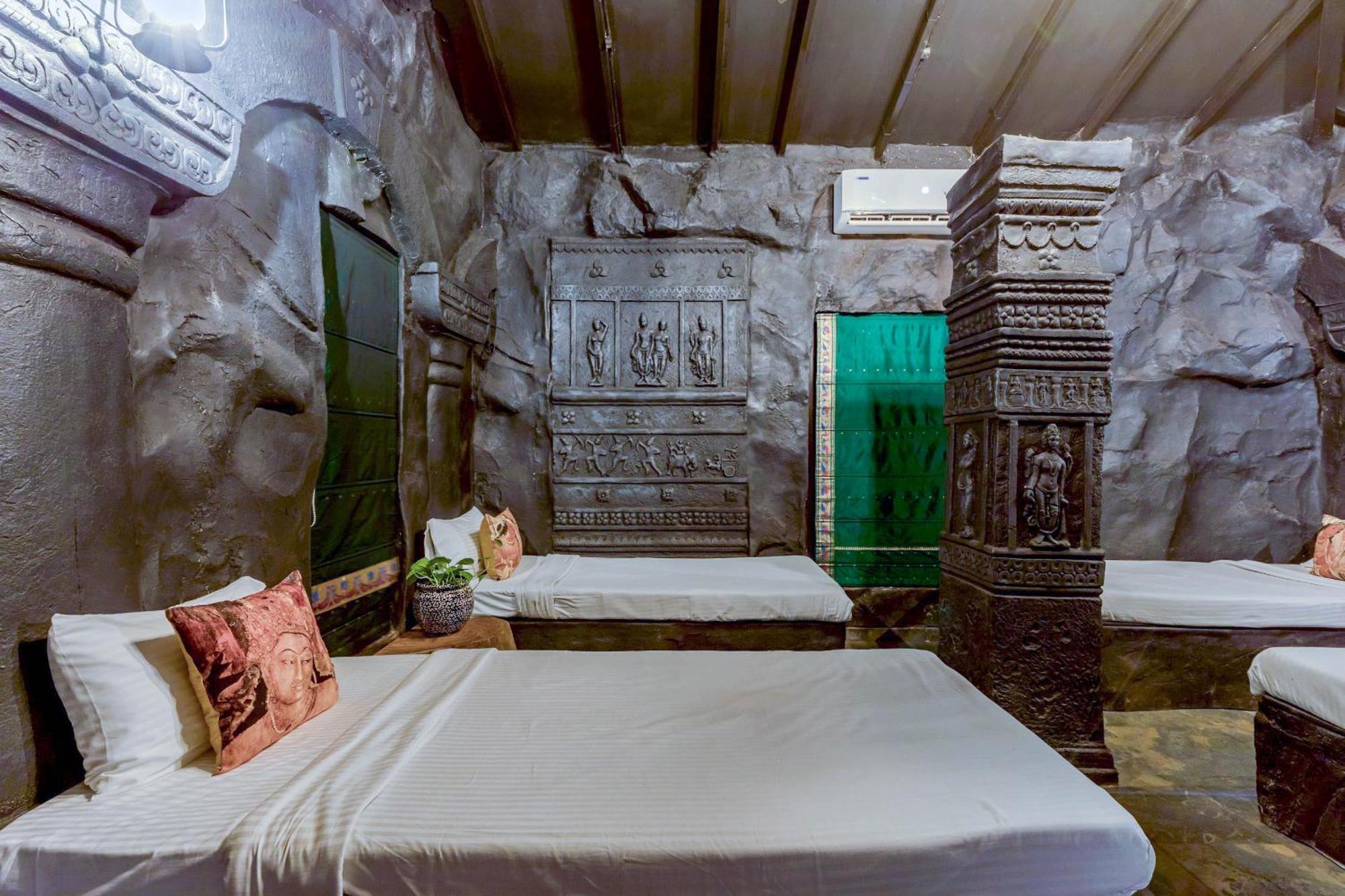 Dio Regaalo Theme Resort, Ratnāgiri 外观 照片