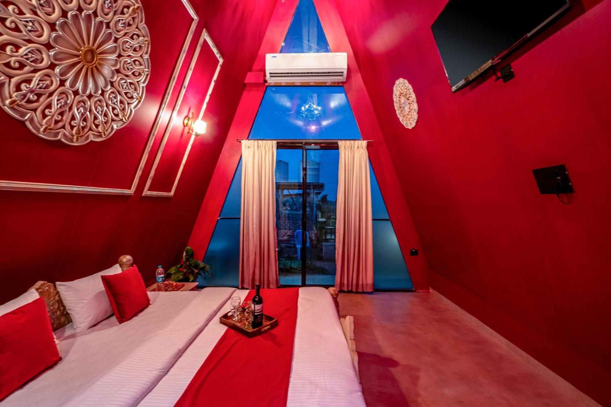 Dio Regaalo Theme Resort, Ratnāgiri 外观 照片
