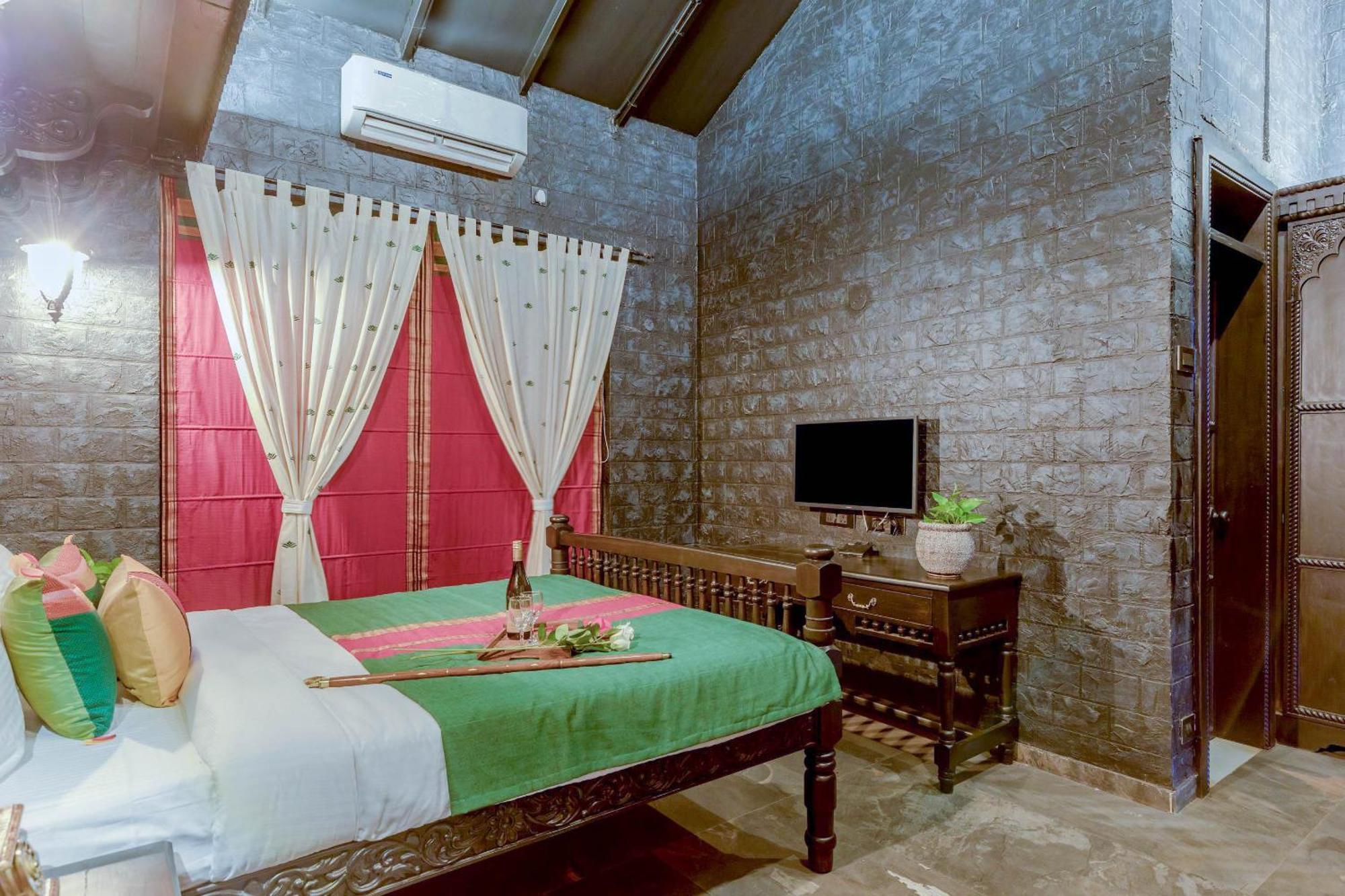 Dio Regaalo Theme Resort, Ratnāgiri 外观 照片